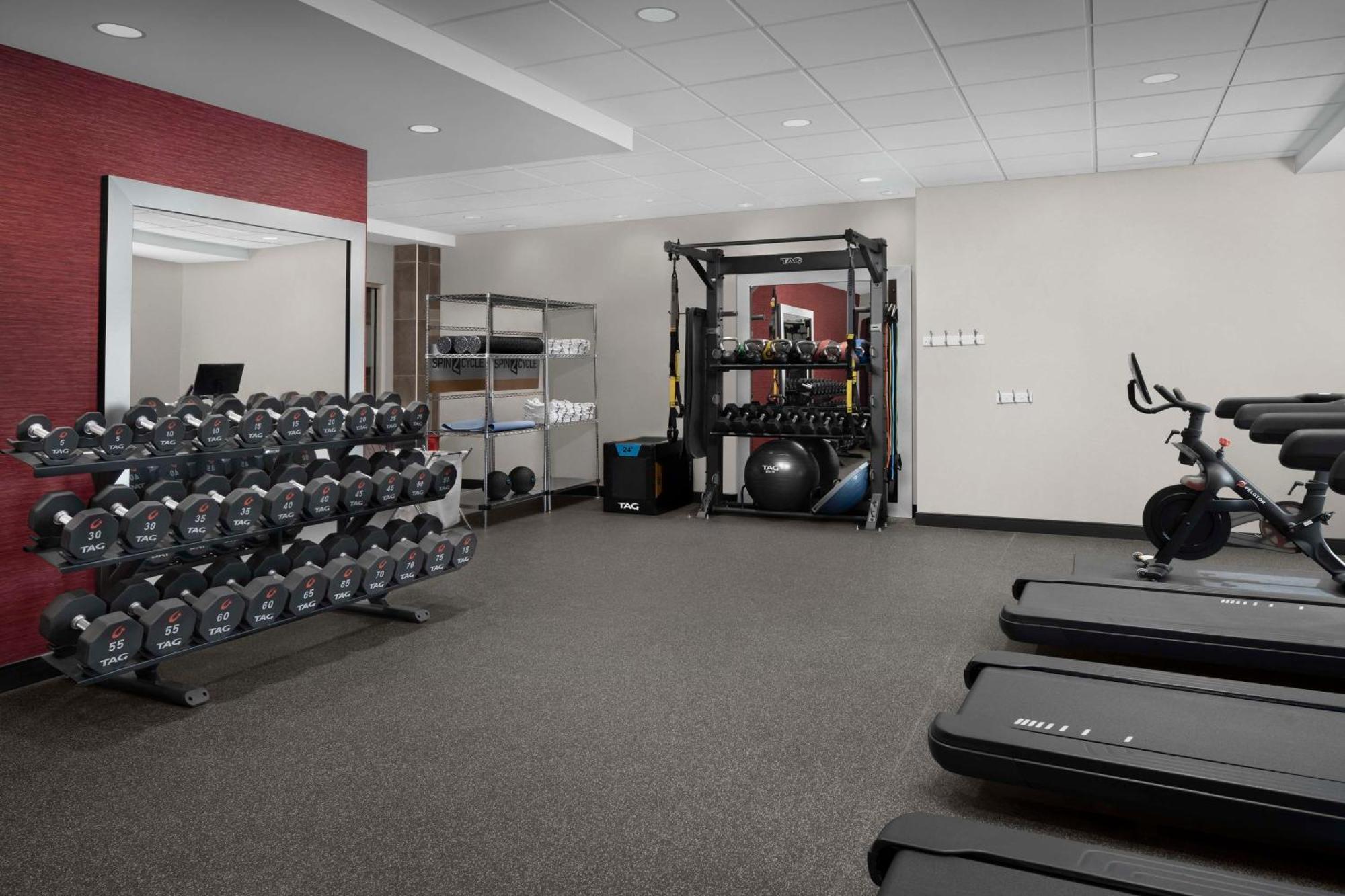 Home2 Suites By Hilton Poughkeepsie Buitenkant foto